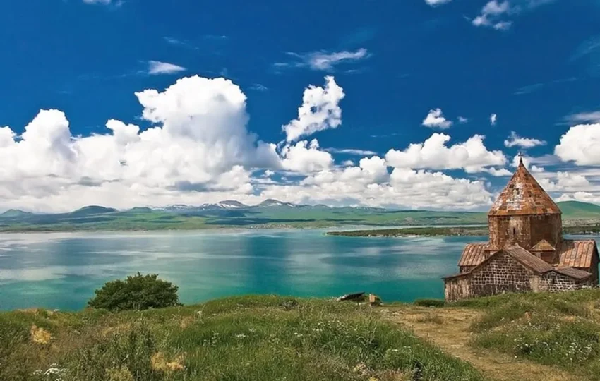 Poznavaci zajazd Armensko